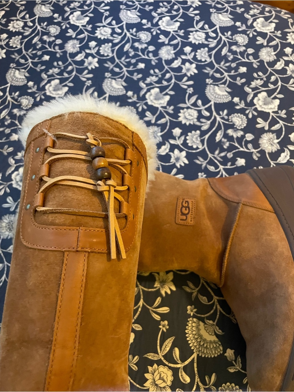 UGG Chestnut Suede Shearling Mid-Calf heeled Boots with Bead Lacing